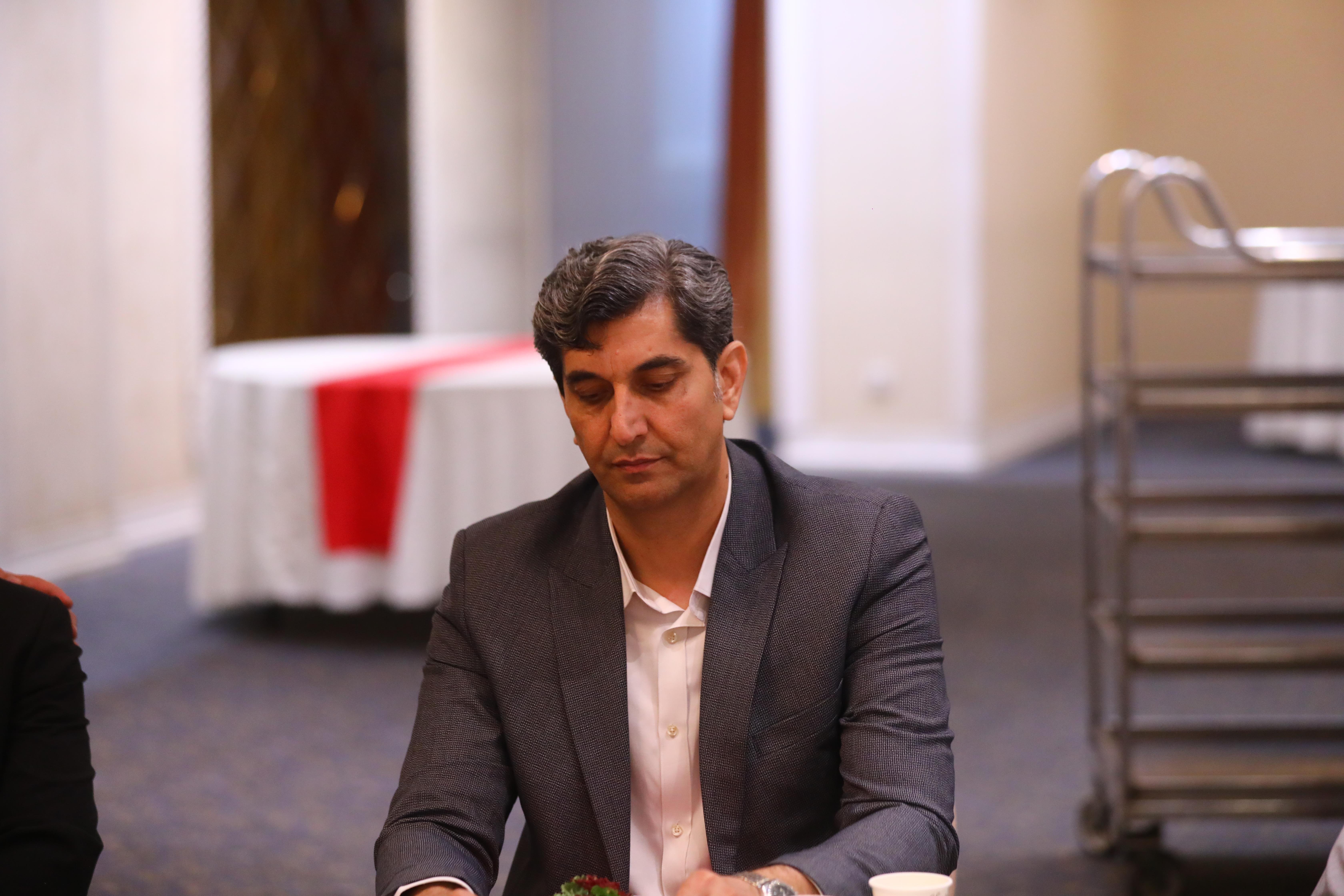 سیروس احمدی