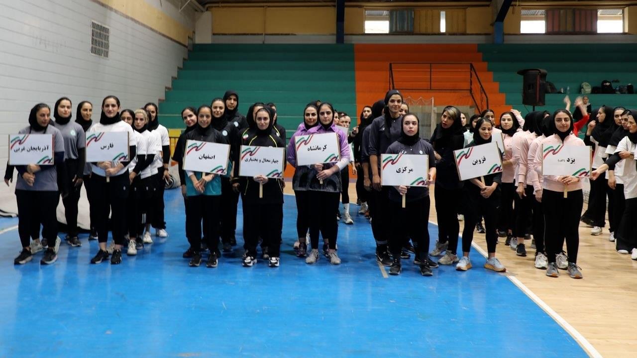 گزارش تصویری نخستین دوره مسابقات قهرمانی کشور کار با دستگاه و ابزار آمادگی جسمانی در بخش بانوان