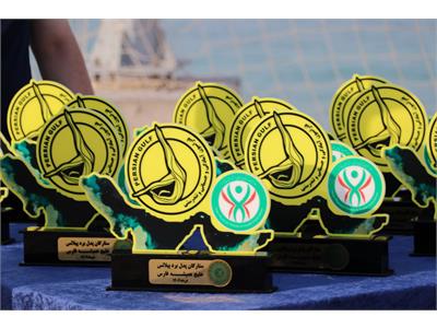 برگزاری اولین دوره مسابقات ستارگان پدل‌برد پیلاتس در خلیج نیلگون همیشه فارس (جزیره کیش) 22