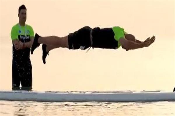 ویدیو کلیپ برگزاری اولین دوره مسابقات ستارگان پدل‌برد پیلاتس از سوی فدراسیون آمادگی جسمانی و تندرستی در خلیج نیلگون همیشه فارس (جزیره کیش)