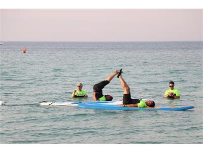 برگزاری اولین دوره مسابقات ستارگان پدل‌برد پیلاتس در خلیج نیلگون همیشه فارس (جزیره کیش) 20