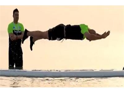 ویدیو کلیپ برگزاری اولین دوره مسابقات ستارگان پدل‌برد پیلاتس از سوی فدراسیون آمادگی جسمانی و تندرستی در خلیج نیلگون همیشه فارس (جزیره کیش)