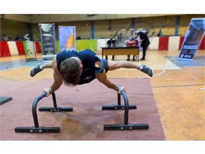 زارش تصویری فینال مسابقات کشوری کلیستنیکس  و ورزش های خیابانی «نبرد قهرمانان» در بخش آقایان 8