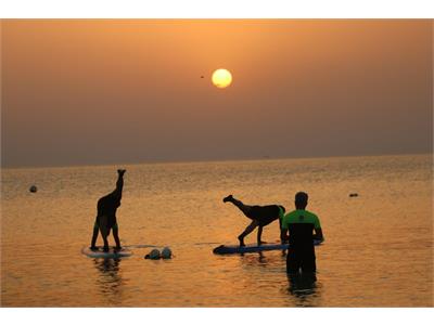 برگزاری اولین دوره مسابقات ستارگان پدل‌برد پیلاتس در خلیج نیلگون همیشه فارس (جزیره کیش) 40